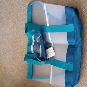 FLASH SALE Vulken Beach bag